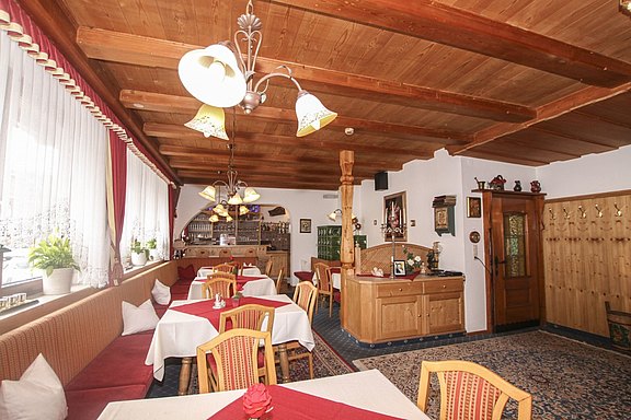 Ambiente - Speisesaal im Hotel Waldhof im Zillertal
